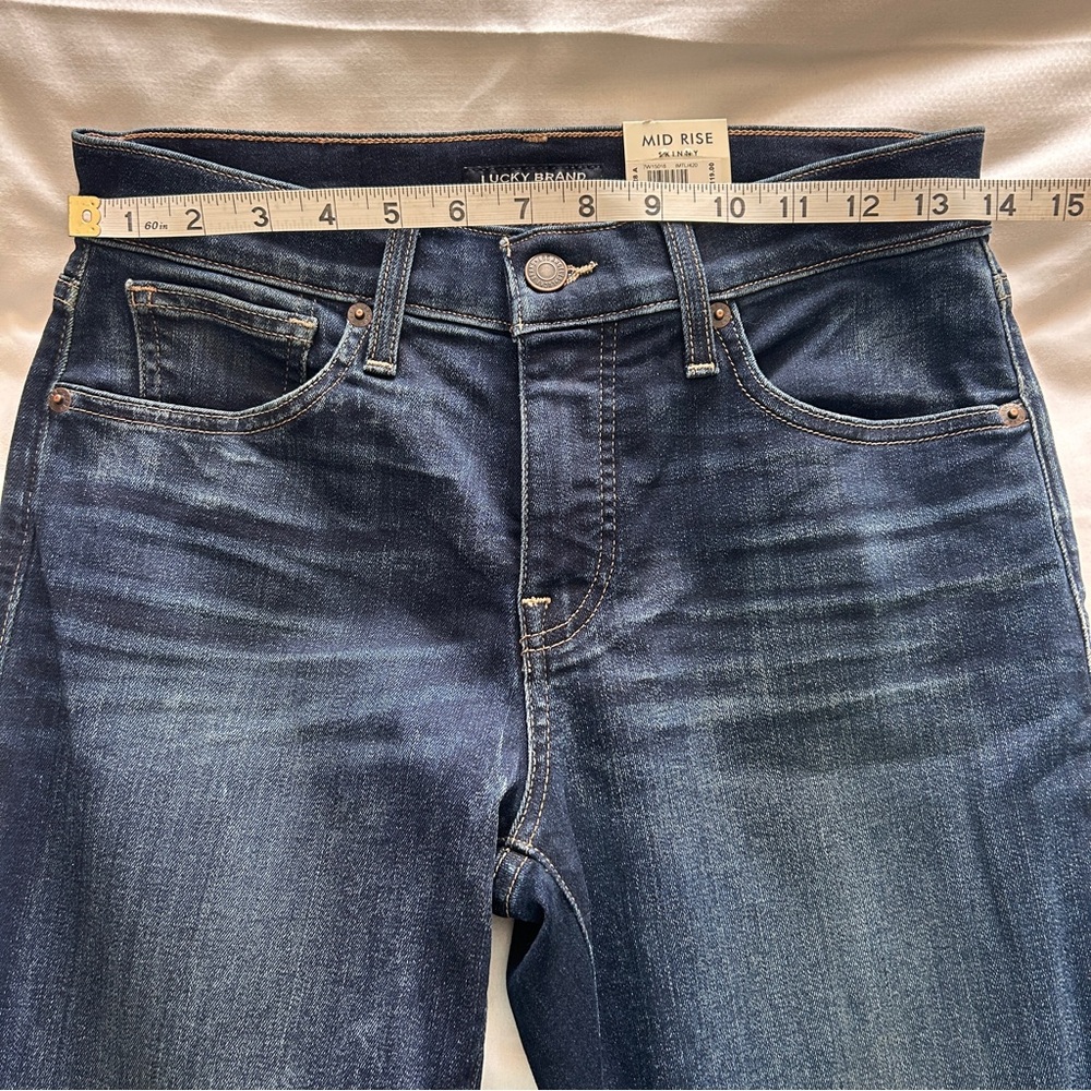 Lucky Brand Indigo Mid Rise Jeans NWT - Picture 8 of 10